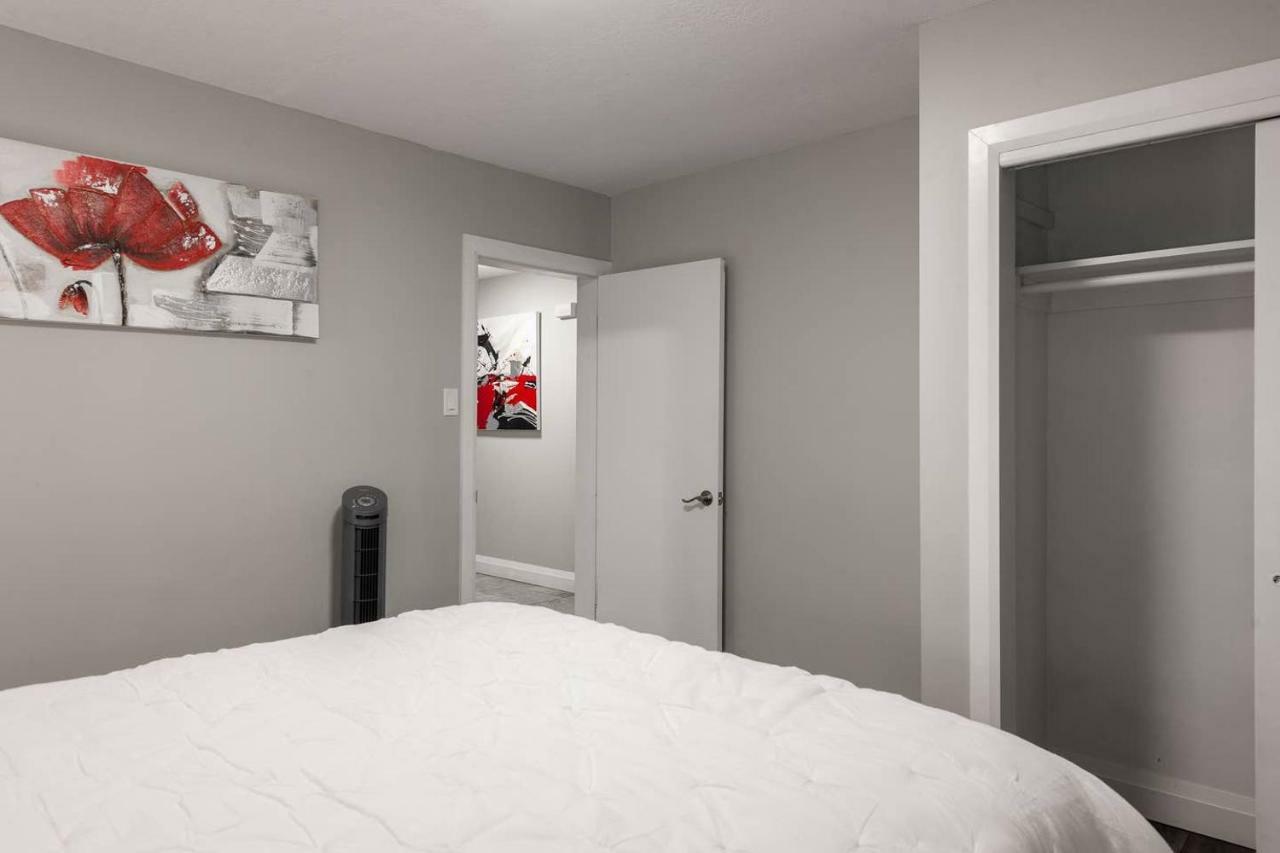 Entire 2 Bedroom Apartment Uptown Waterloo - E1 Eksteriør billede