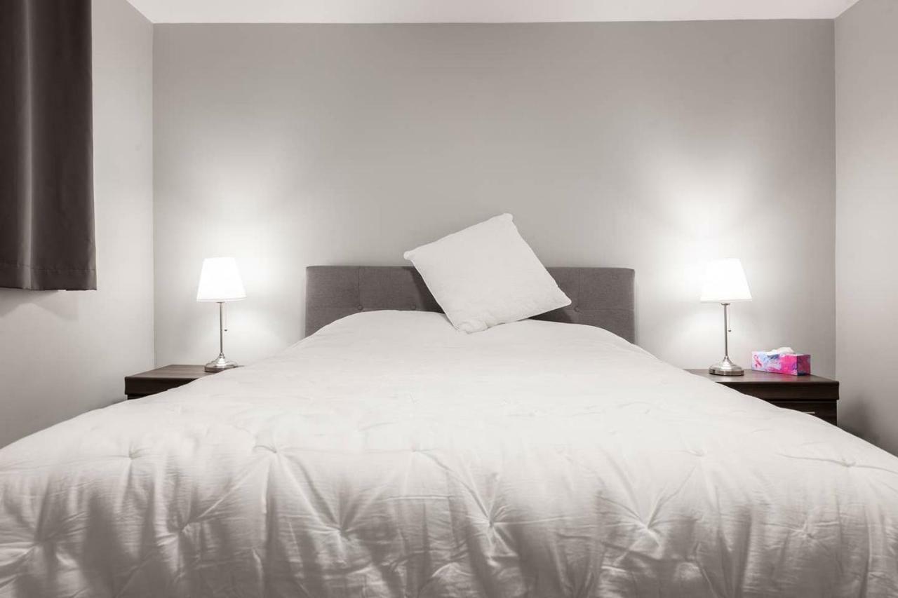 Entire 2 Bedroom Apartment Uptown Waterloo - E1 Eksteriør billede