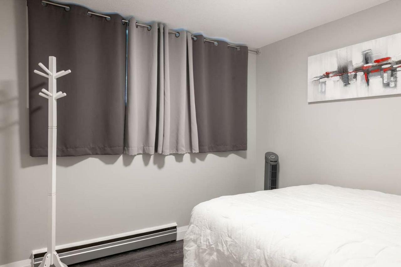 Entire 2 Bedroom Apartment Uptown Waterloo - E1 Eksteriør billede